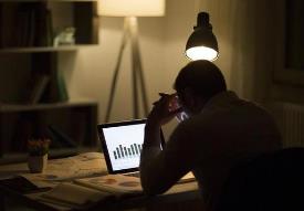 三部門聯(lián)合發(fā)布典型案例破題“隱形加班”認定難