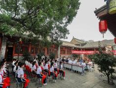 探索建立文化遺產景區(qū)在旅游淡季向學校集體參觀實行免費或低票價制度