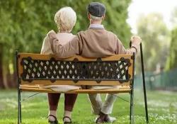 讓“養(yǎng)老”變“享老” 銀發(fā)經(jīng)濟(jì)開啟消費(fèi)“新藍(lán)?！?></a></div><!-- img end -->	<div   id=