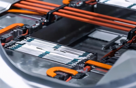 寧德時(shí)代全球首款磷酸鐵鋰4C超充電池量產(chǎn)裝車(chē)