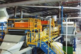 食品接觸用再生塑料市場(chǎng)有待發(fā)展 飲料瓶循環(huán)利用迎來(lái)新選項(xiàng)