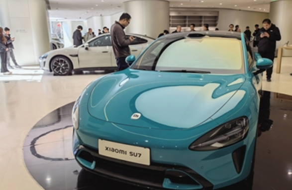 新能源汽車“由大到強(qiáng)”還要邁過(guò)幾道坎？