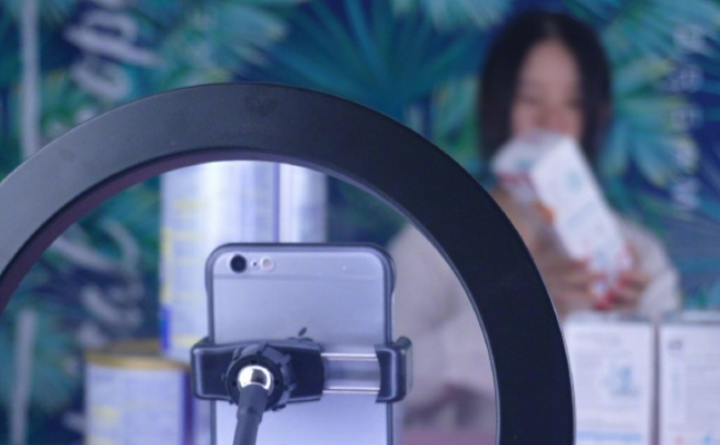 市場(chǎng)監(jiān)管總局：直播帶貨必須說清楚“誰(shuí)在帶貨”“帶誰(shuí)的貨”