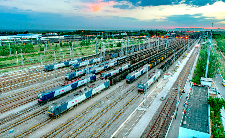 全國(guó)鐵路4月10日實(shí)行新的貨物列車運(yùn)行圖