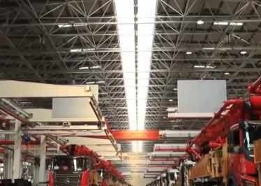 標(biāo)準(zhǔn)化、規(guī)范化、系統(tǒng)化 我國(guó)智能制造裝備產(chǎn)業(yè)規(guī)模超3.2萬(wàn)億元