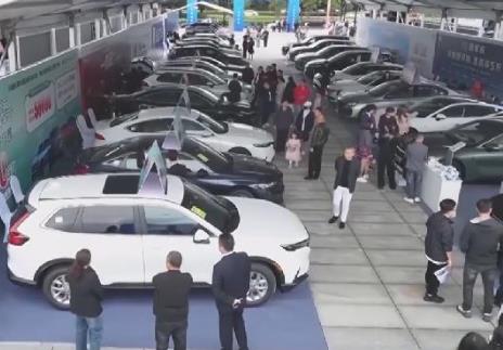 “以舊換新”成為熱門(mén)關(guān)鍵詞 “五一”進(jìn)一步釋放消費(fèi)活力