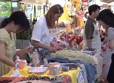 生活新方式催生新服務(wù)、新潮流 二手閑置市場規(guī)模已突破萬億元