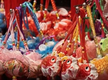 龍舟經(jīng)濟、國風元素產(chǎn)品“增色添彩” 端午節(jié)將至消費市場“火”力全開