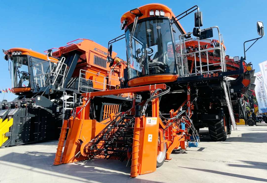 國產番茄收獲機在新疆實現量產