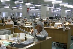 用實力擺脫“平替”標(biāo)簽 國貨品牌競逐中高端市場