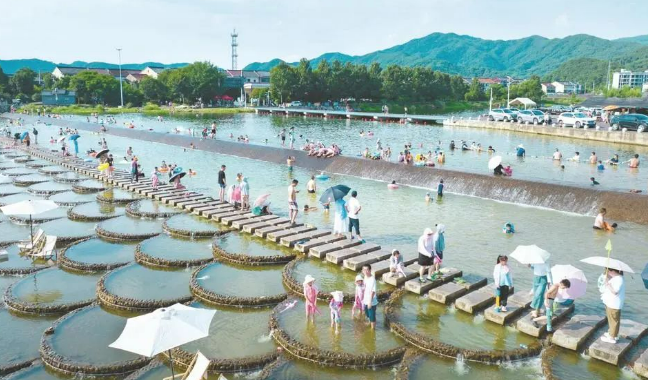 清涼經濟乘“熱”而上 激發(fā)消費新活力