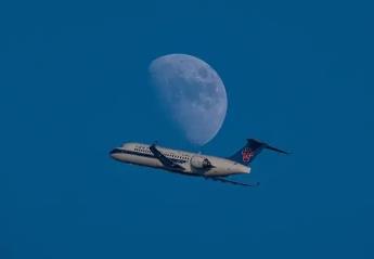 多家航司推出“賞月航班” 怎么選座最合適？