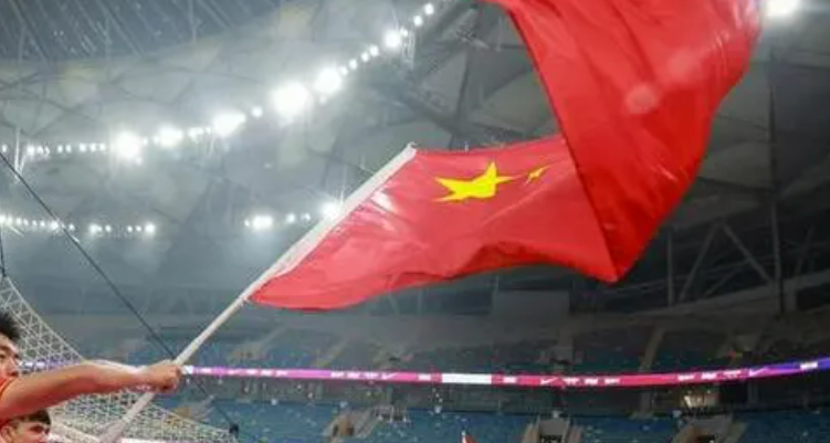 致敬“中國紅”！以體育的名義——回首新中國體育75載來時(shí)路