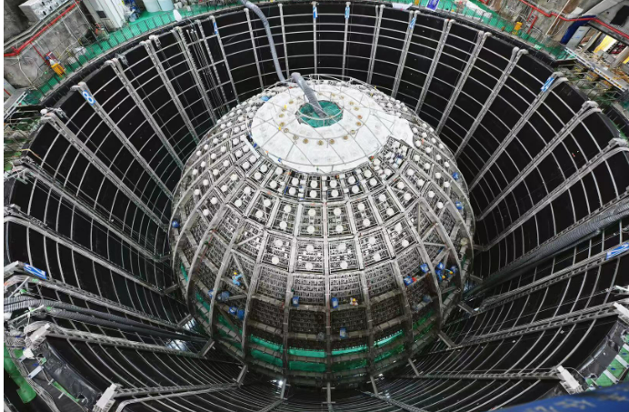 世界最大！地下700米的這個(gè)“玻璃球”，探尋宇宙之初