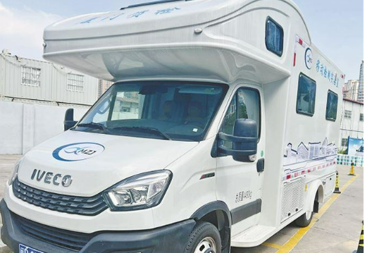 福建省首臺！自有成品油質(zhì)量快檢車在廈門投入使用