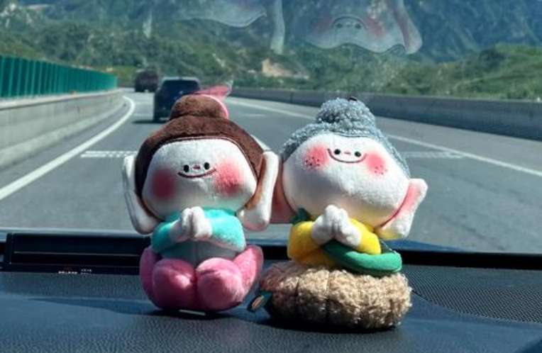 毛絨文創(chuàng)走紅，可愛經(jīng)濟何以“圈粉”年輕人