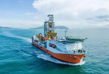 最大鉆深11000米！我國首艘大洋鉆探船“夢想”號入列