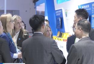 新產(chǎn)品、新技術(shù)、新材料紛紛亮相 舊友新朋共繪“鏈上盛景”