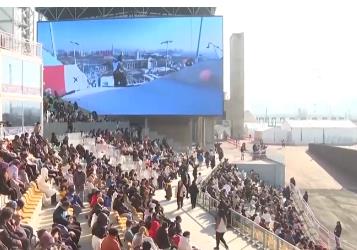 各地發(fā)展冰雪經(jīng)濟(jì) “冷資源”釋放“熱消費(fèi)”