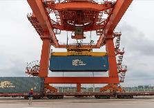 國鐵沈陽局持續(xù)優(yōu)化貨運(yùn)產(chǎn)品供給 推動海鐵聯(lián)運(yùn)高質(zhì)量發(fā)展