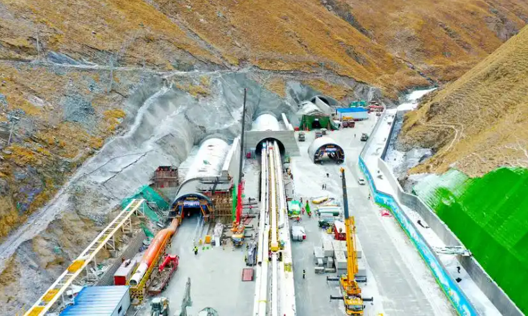 天山勝利隧道順利貫通！20分鐘可穿越天山
