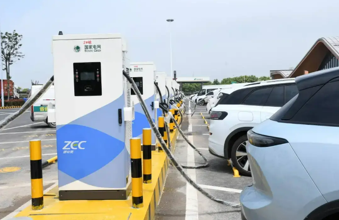 ?我國(guó)高速公路服務(wù)區(qū)基本實(shí)現(xiàn)充電設(shè)備全覆蓋