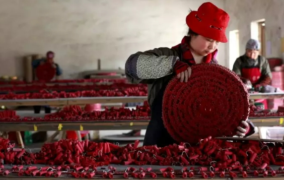 “文化+科技”激發(fā)傳統(tǒng)花炮產(chǎn)業(yè)新動(dòng)能