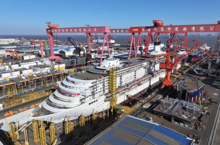第二艘國(guó)產(chǎn)大型郵輪全船貫通