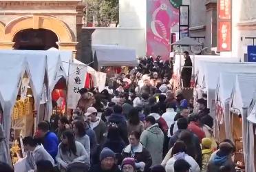 繽紛活動點(diǎn)亮節(jié)前消費(fèi)市場 年味漸濃里盡享新體驗(yàn)、“新花樣”