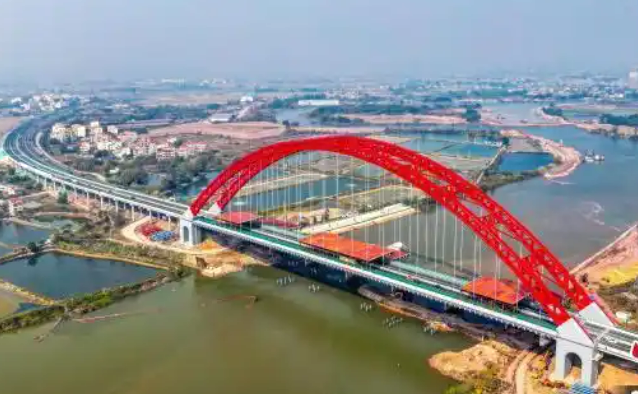 平陸運(yùn)河首座跨線橋梁通車運(yùn)行