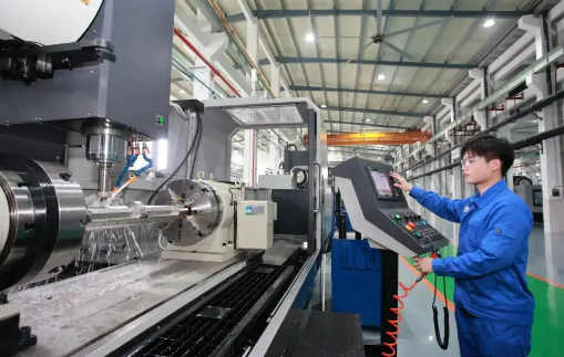 中國(guó)海油“璇璣”技術(shù)團(tuán)隊(duì)：鉆探深藍(lán)的科技創(chuàng)新排頭兵