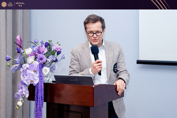 護膚品50%“喂”了手？涂抹護膚不好吸收？權(quán)威專家揭示原因