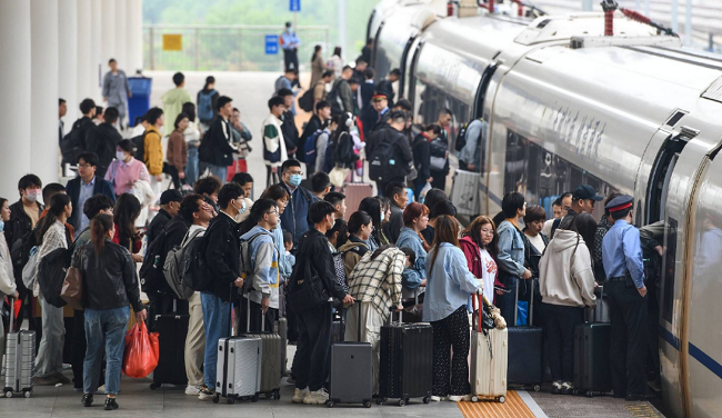 順豐同城“全城平均一小時(shí)達(dá)”，為職場(chǎng)人2025開(kāi)工助力