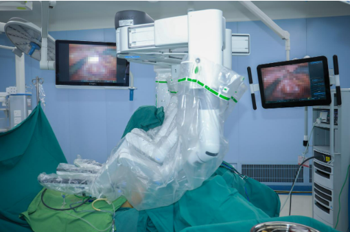 市場應用前景廣闊 手術機器人技術加速拓展醫(yī)療邊界