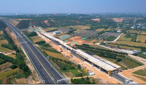 行程縮短90分鐘！陜北革命老區(qū)首條高鐵全線隧道順利貫通