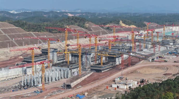 中交集團抓市場推復(fù)工 奏響高質(zhì)量發(fā)展奮進樂章