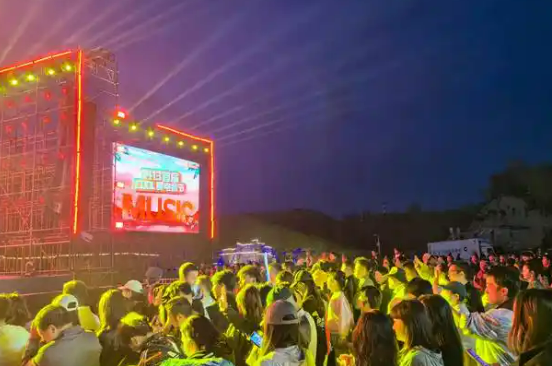 截至1月底，相關(guān)企業(yè)同比增長(zhǎng)20.31%——文體娛樂(lè)產(chǎn)業(yè)展現(xiàn)蓬勃活力