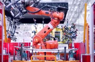 以鏈帶面、雙輪驅(qū)動服務“小巨人”企業(yè) 經(jīng)濟轉(zhuǎn)型新動能“引擎”更足