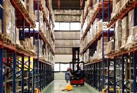 縮短時(shí)效60%！“美妝專屬通道”讓美妝尖貨直“奔”女性梳妝臺