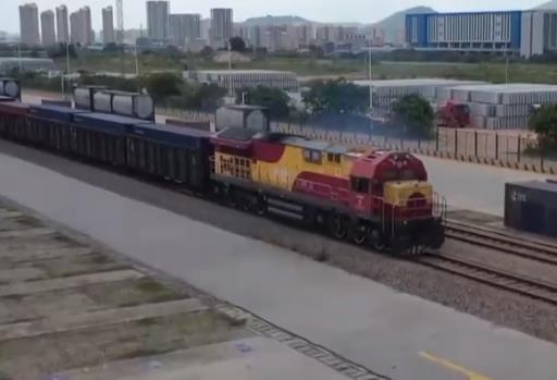 前兩個月中國首條自貿區(qū)中歐班列開行增長200%