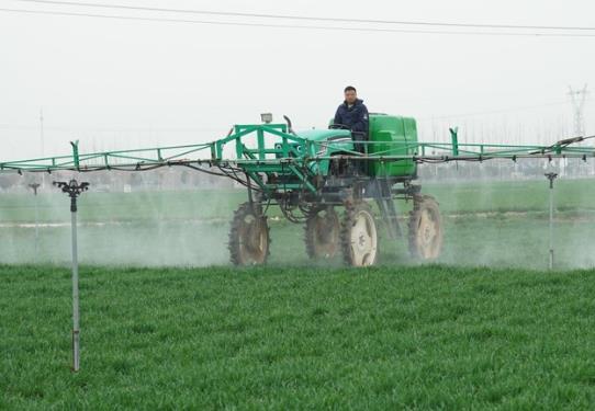 河南沁陽：“智慧春耕”保夏糧豐收