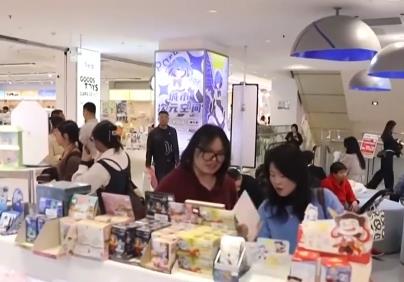 發(fā)首展上新 老商場變身“吃谷”地 多樣消費場景引領(lǐng)新風(fēng)尚