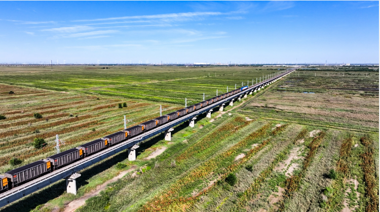 我國(guó)西煤東運(yùn)第二大通道累計(jì)煤炭運(yùn)量突破50億噸