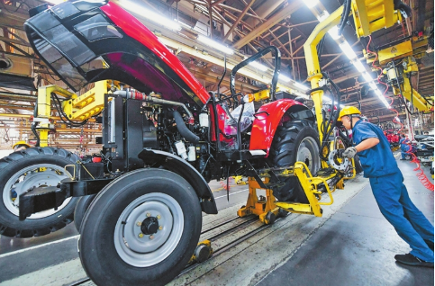 政策紅利轉(zhuǎn)化為創(chuàng)新動(dòng)力 農(nóng)機(jī)裝備全面升級(jí)