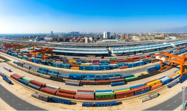 應(yīng)對(duì)外部沖擊 穩(wěn)外貿(mào)擴(kuò)消費(fèi) 多措并舉推進(jìn)內(nèi)外貿(mào)一體化