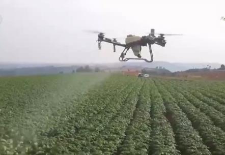 科技“點亮”希望的田野 繪就一幅幅多彩春日生產(chǎn)畫卷