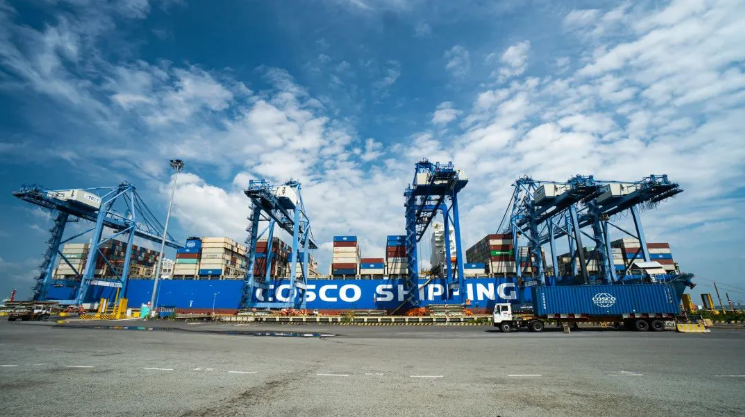 中國(guó)遠(yuǎn)洋海運(yùn)為中越友誼牽起“藍(lán)色紐帶”