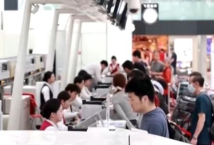 “經(jīng)深飛”服務(wù)升級打造出行新體驗(yàn) “港人北上”旅游消費(fèi)人氣旺