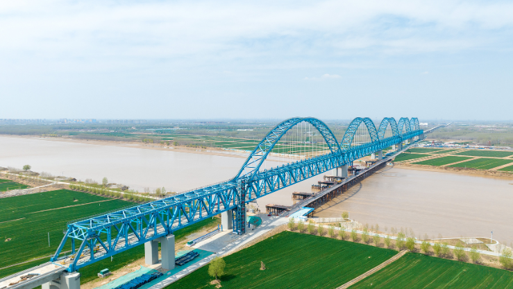 雄商高鐵黃河特大橋全橋貫通