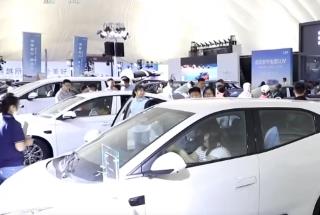 回升，增長7.9%、青睞，超53%……“關(guān)鍵詞+數(shù)字”透視汽車換“新”熱潮